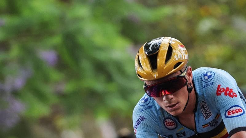 I guai di Evenepoel al Mondiale: la sella rotta, i problemi intestinali, la paura di una squalifica