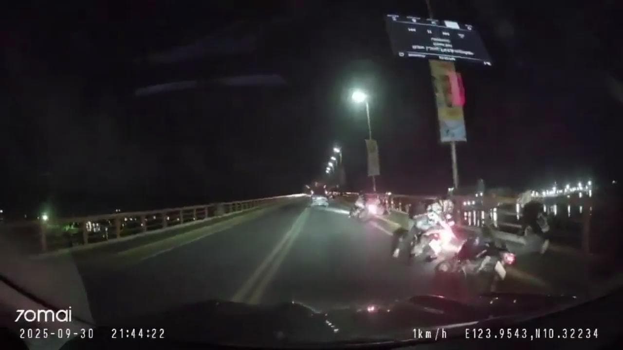 Flippine, terremoto di magnitudo 6.9: il ponte oscilla paurosamente e fa cadere i motociclisti