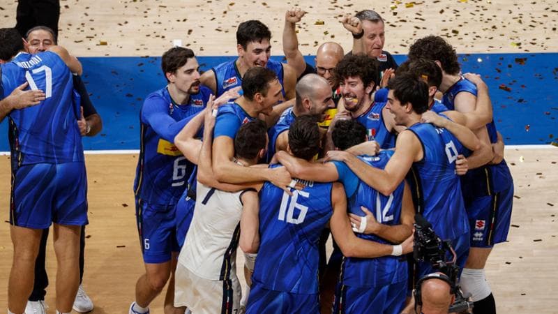 L'Italia festeggia la vittoria nella finale mondiale con la Bulgaria