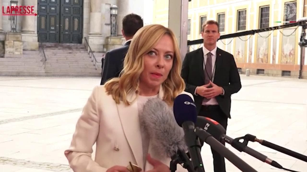 Ucraina, Meloni: "I confini dell'Alleanza sono estesi, non dimentichiamo il fianco sud"