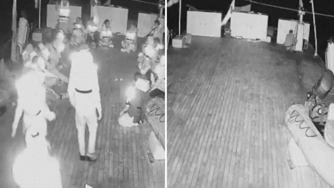 Flotilla, l'equipaggio in attesa e poi il ponte vuoto: le immagini dell'abbordaggio