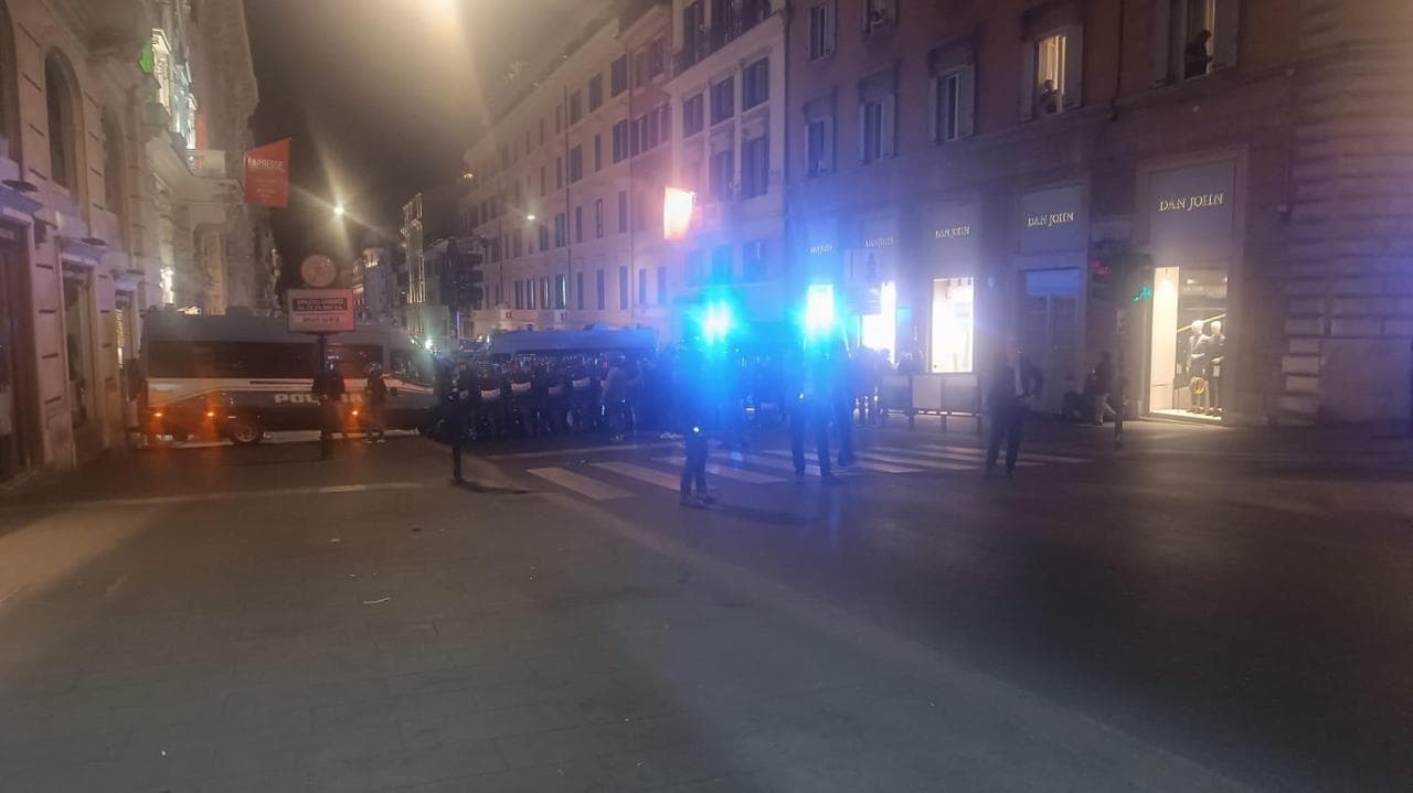 Zırhlı Via del Tritone, Roma (Fotoğraf: Marco Carta)
