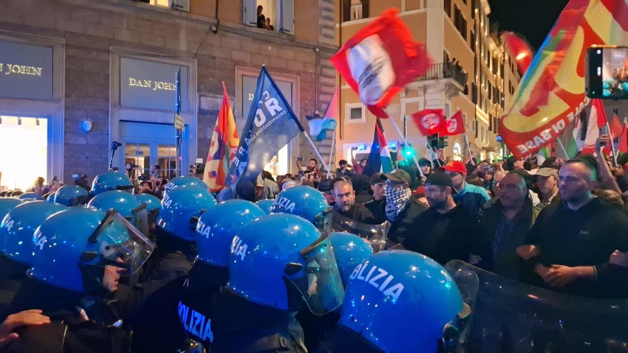 Roma, Del Tritone aracılığıyla (Fotoğraf Marco Carta)