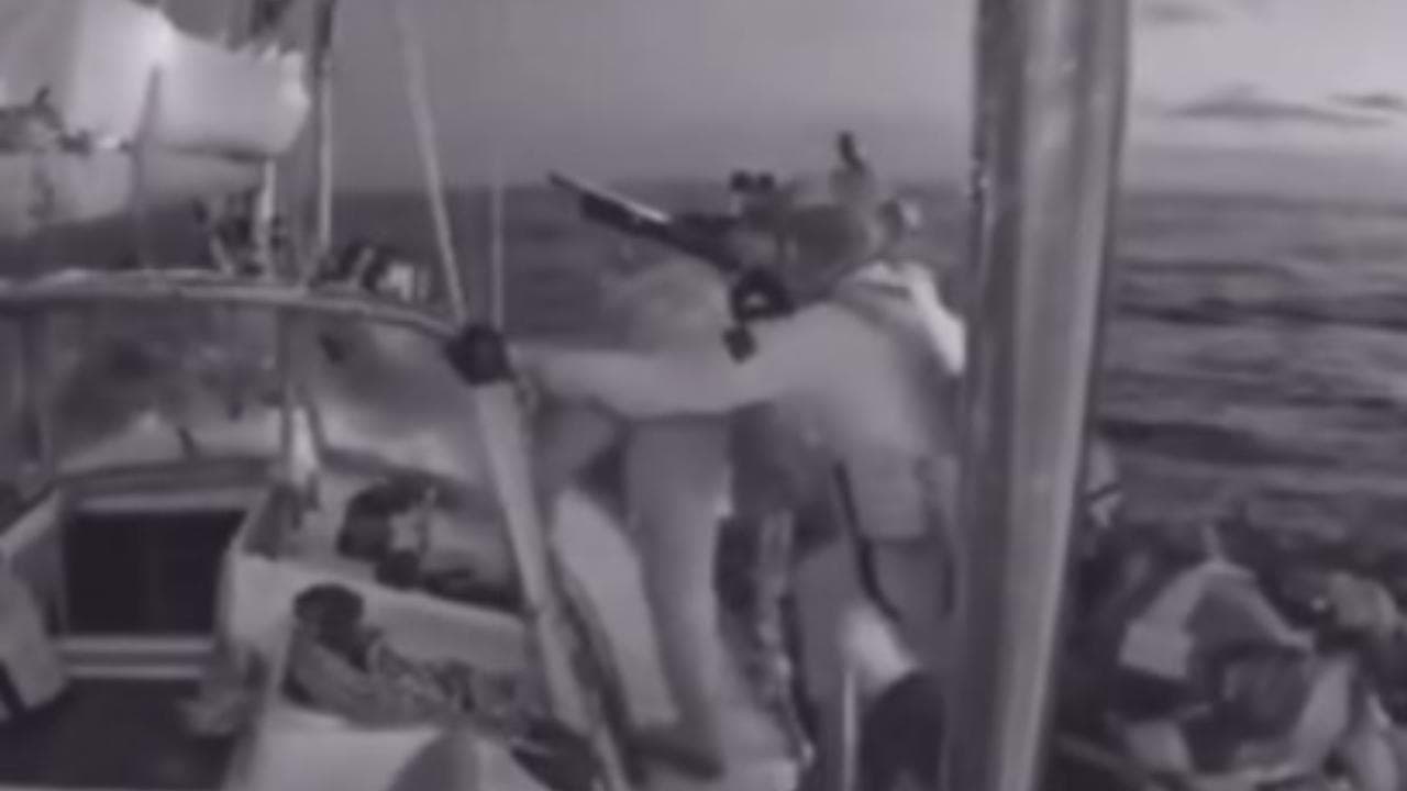 Global Sumud Flotilla, l'assalto della nave Oxygono: le truppe israeliane salgono armate