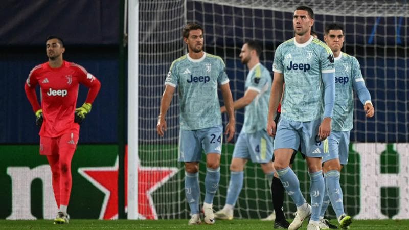 I giocatori della Juve dopo il gol del 2-2 subito dal Villarreal