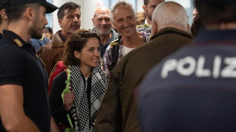 Nella foto Benedetta Scuderi e Marco Croatti accolti a Fiumicino
