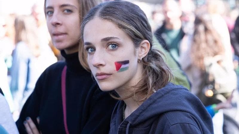 La manifestazione a Roma pro Gaza: studenti e operai tra rabbia e orgoglio. “Noi qui perché è giusto”