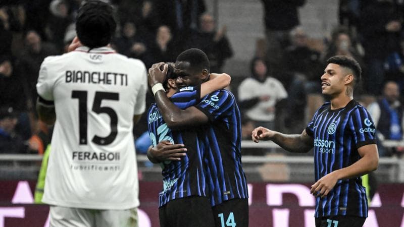 Bonny festeggia uno dei gol dell'Inter
