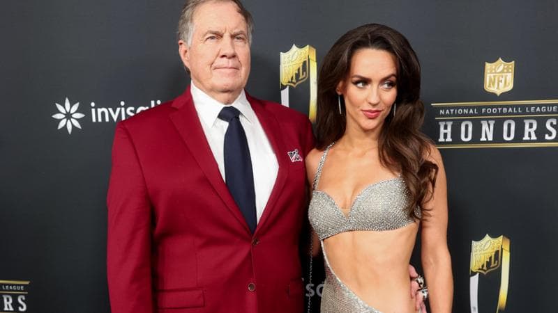 Bill Belichick e&nbsp;Jordon Hudson
