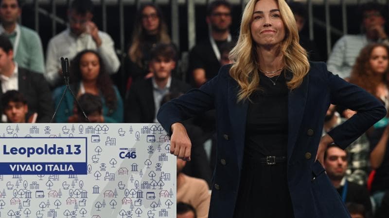 La sindaca di Genova Silvia Salis alla Leopolda
