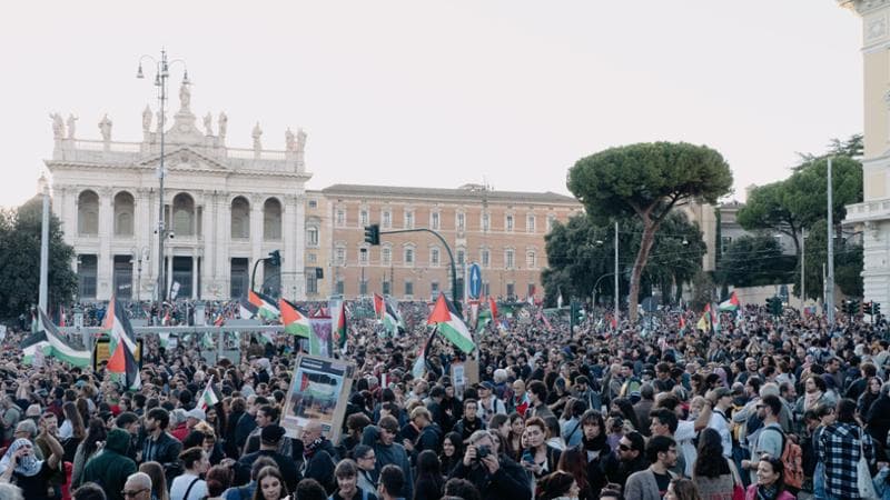 La marea di Roma: “Siamo un milione, stop al genocidio”