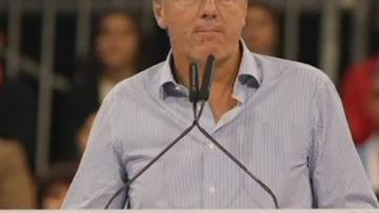 Paragon, Renzi: "Governo smetta di intercettare i cittadini"
