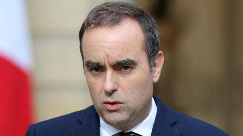 Francia, nasce il governo ma Lecornu già rischia di cadere sulla manovra