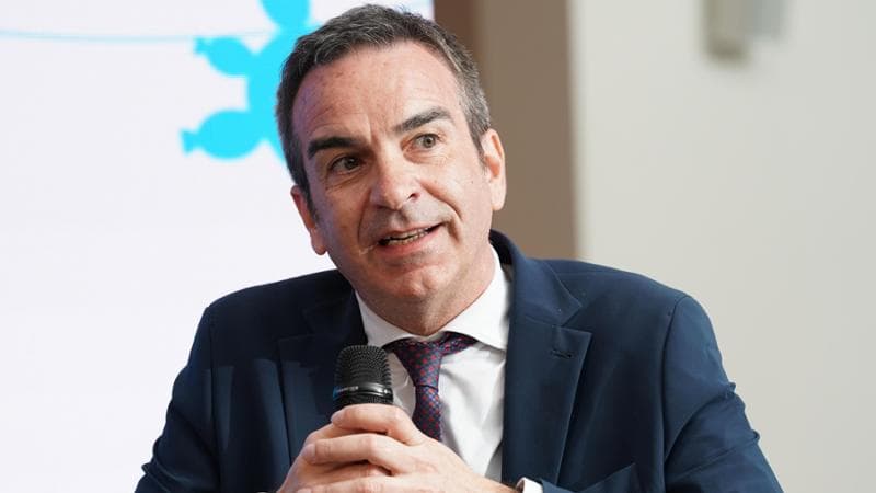 Roberto Occhiuto ha fatto il bis, chi è il presidente della Regione Calabria riconfermato