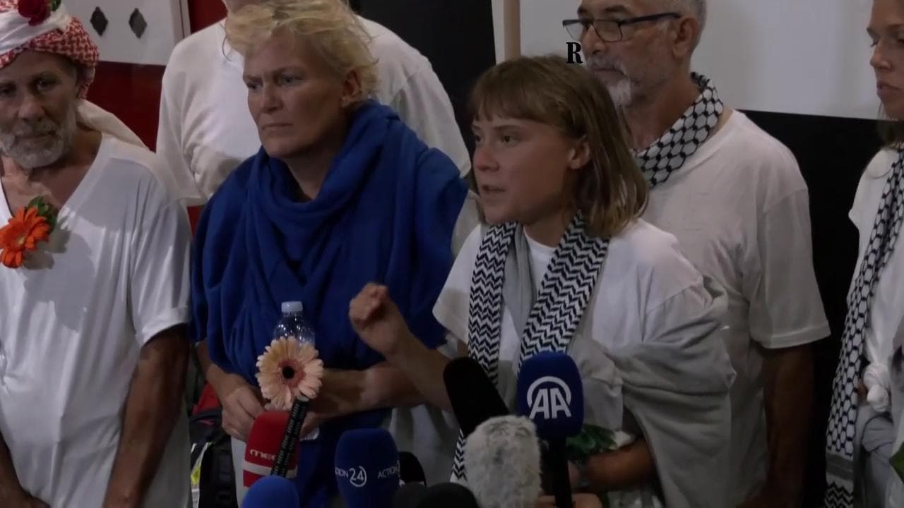 Greta Thunberg: "Noi maltrattati in detenzione, ma a Gaza c'è un genocidio"