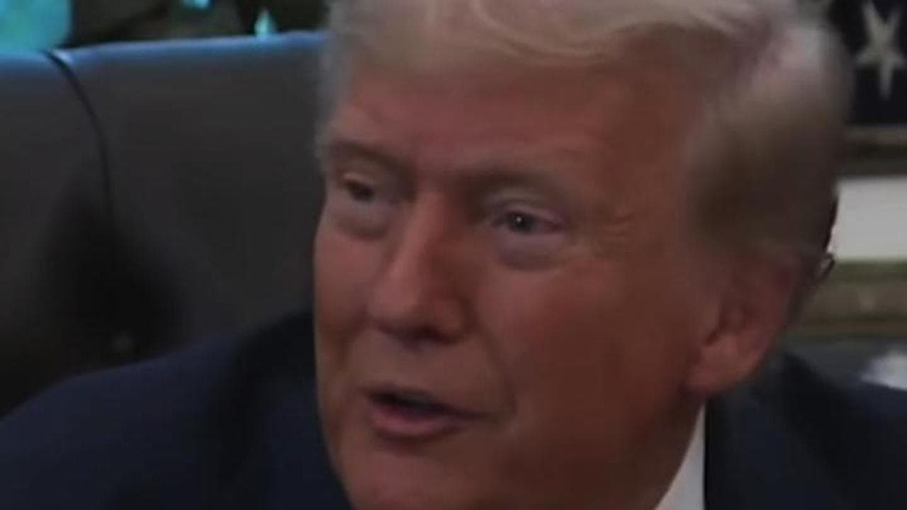 Trump: "Greta è solo una pazza piantagrane che dovrebbe farsi curare"