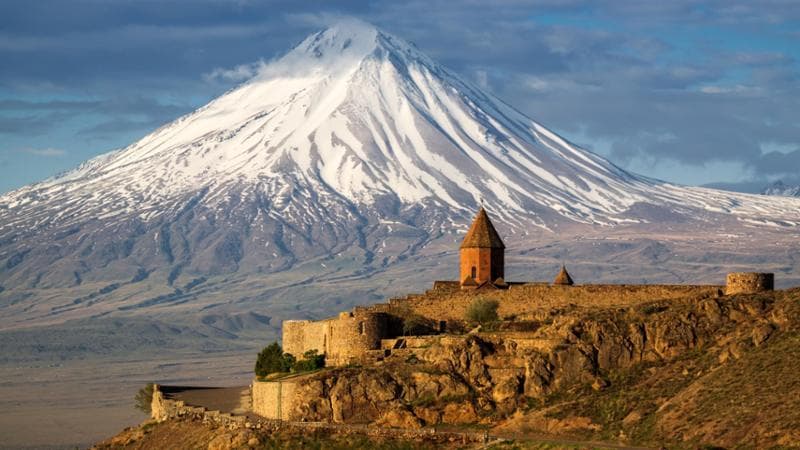 Monastero di Khor Virap, sullo sfondo l'Ararat