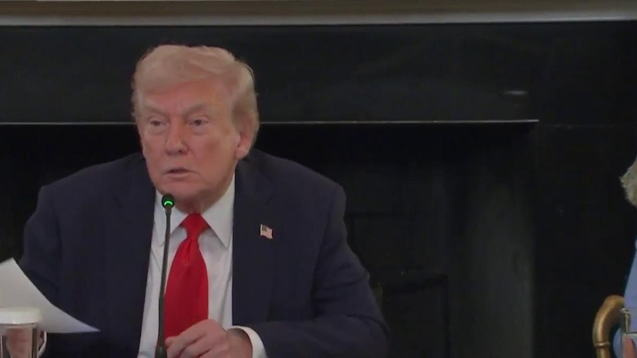 Trump riceve un bigliettino da Rubio e poi annuncia l'intesa tra Israele e Hamas