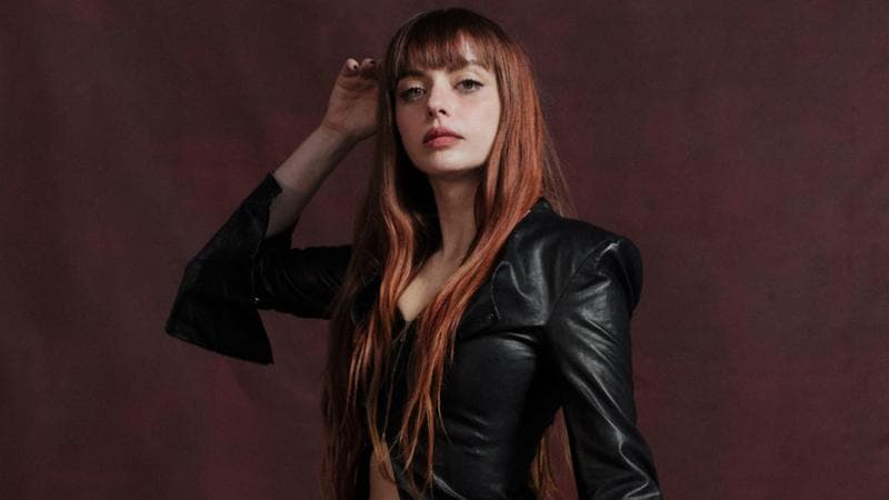 Annalisa: “Pungo i maschi, sono superficiali. La bellezza? Un dialogo continuo, ma mi sento libera”