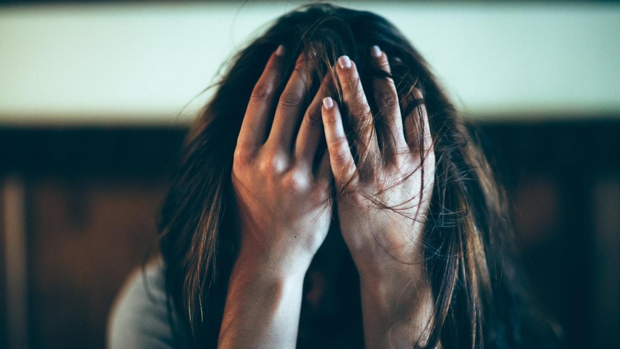 Ruh sağlığı, dünya kaygılar, yalnızlık ve geleceğe yönelik korkular arasında depresyona giriyor