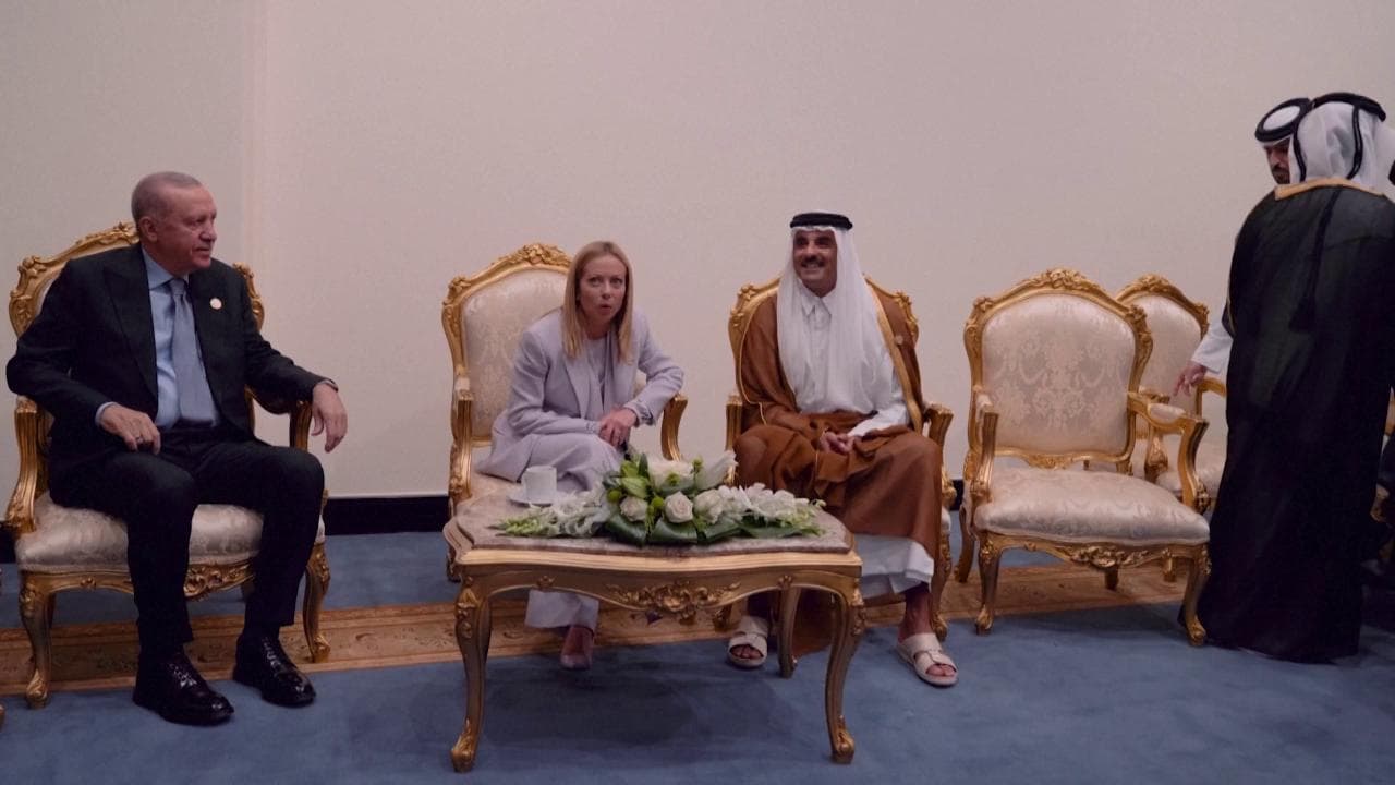 Sharm el Sheikh, Meloni incontra i leader internazionali a margine del vertice per la pace