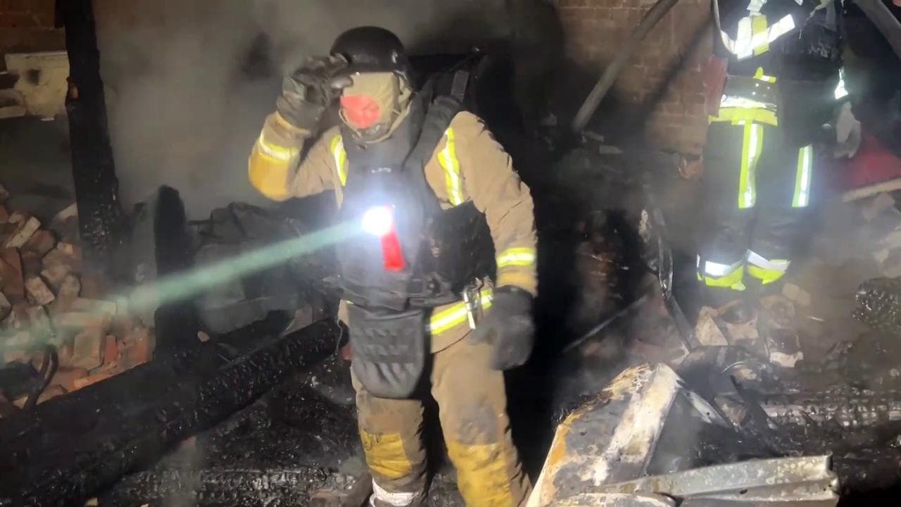 Ucraina, raid russo sull'ospedale di Kharkiv: pazienti evacuati e ingenti danni alla struttura