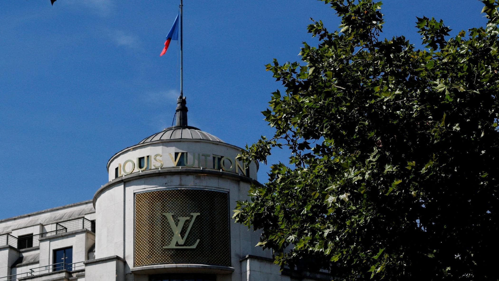 Lvmh migliora i conti del terzo trimestre, crescono ricavi tranne in ...