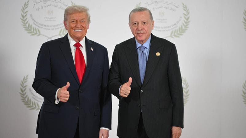 Sharm el-Sheikh (Egitto), 13 ottobre: Donald Trump con Recep Tayyip Erdogan
