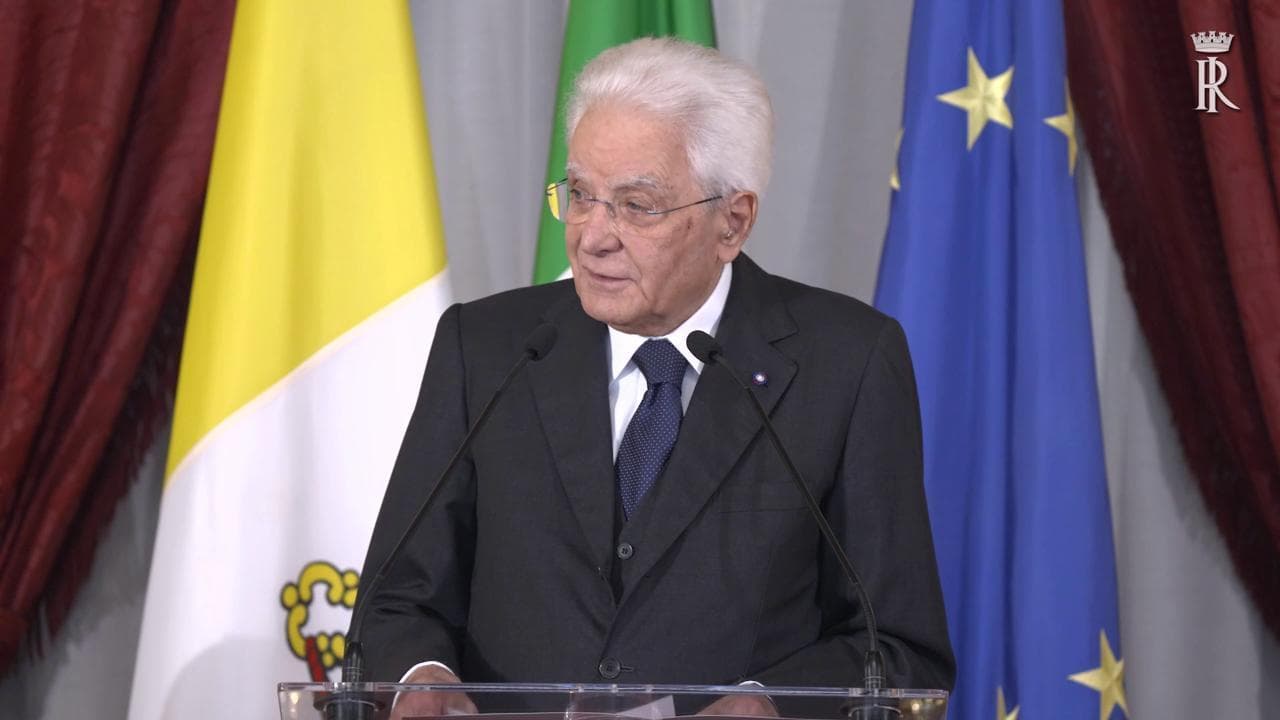 Mattarella: "Unione europea antidoto a conflitti di ogni genere e alla guerra"