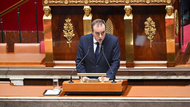 Persiste l’anomalia francese: si resta al lavoro fino a 62 anni