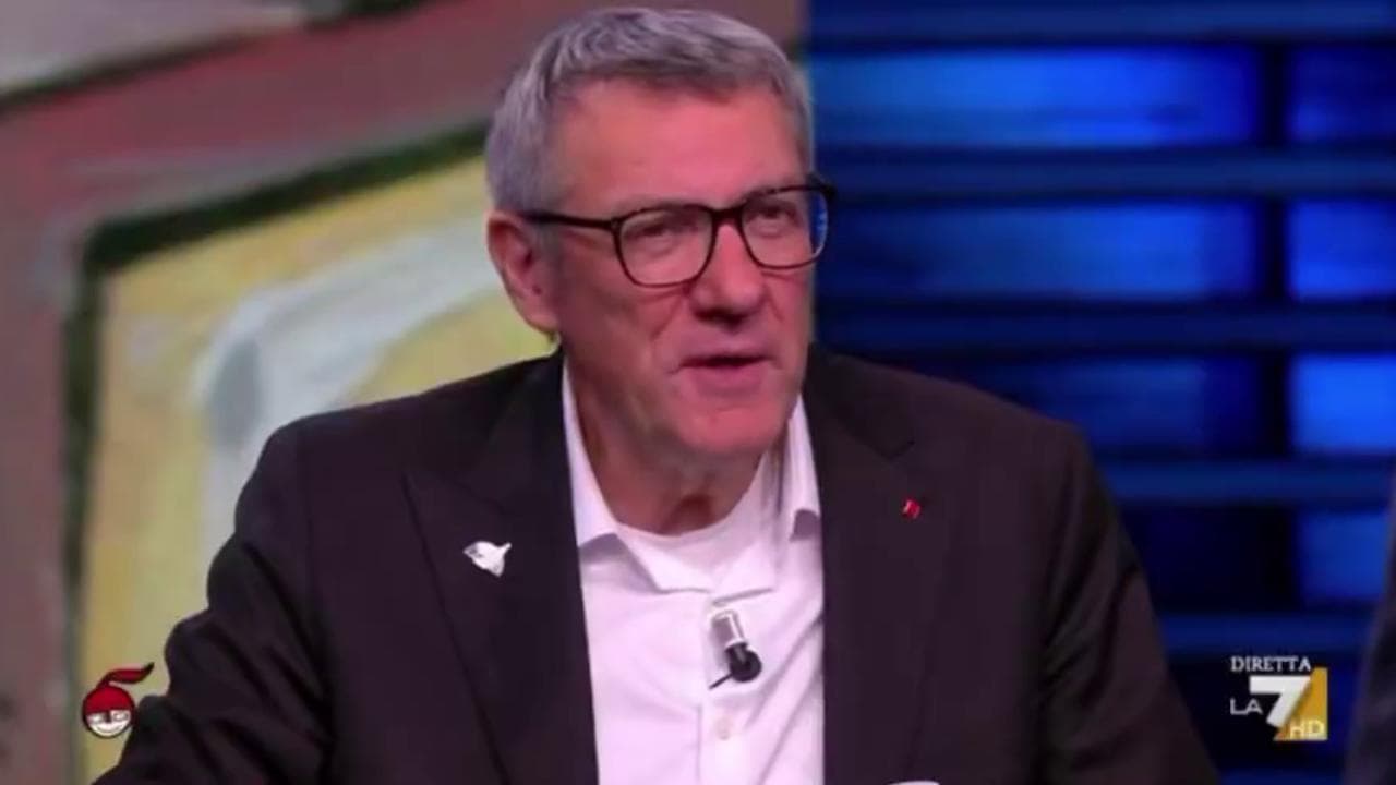 L'attacco di Landini a Meloni: "Ha fatto la cortigiana di Trump"