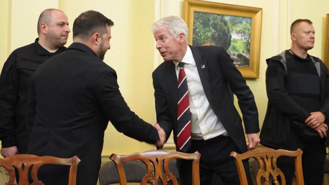 Ucraina, Zelensky incontra i produttori americani di missili Patriot e Tomahawk