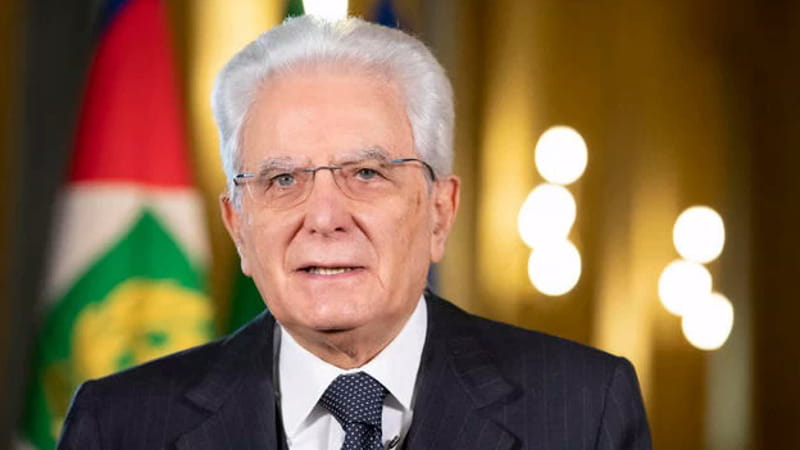 Mattarella: “Squilibri nelle retribuzioni, salari troppo bassi e robusti premi ai dirigenti”