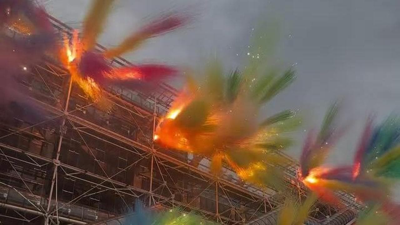 Fuochi d’artificio su Parigi: il Centro Pompidou chiude fino al 2030 con un addio spettacolare