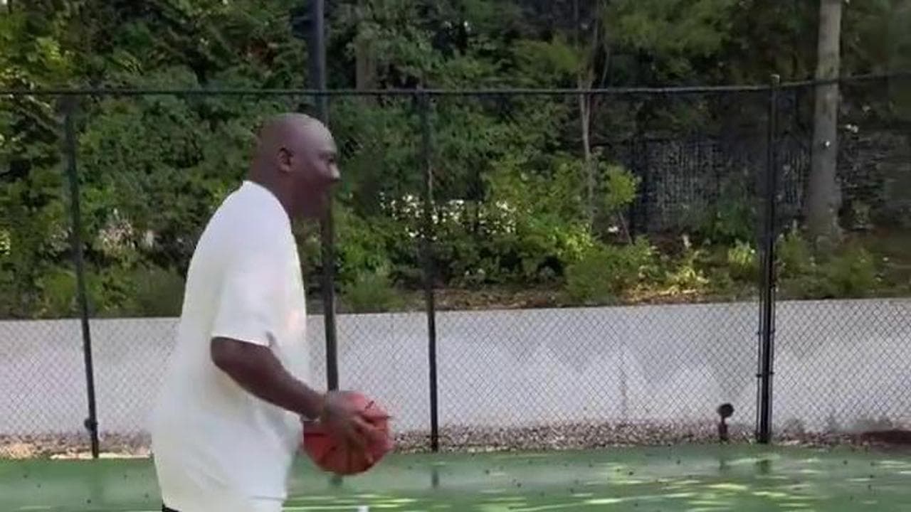 Michael Jordan e il tiro libero in vacanza a rischio figuraccia: "Non ero così preoccupato da anni"