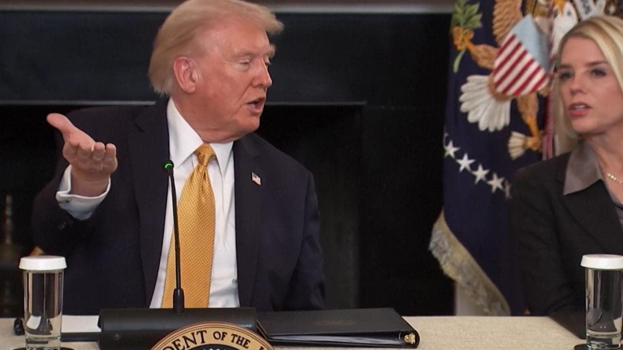 Trump e la giornalista francese: "Da dove viene? Bell'accento, ma non capisco cosa dice"