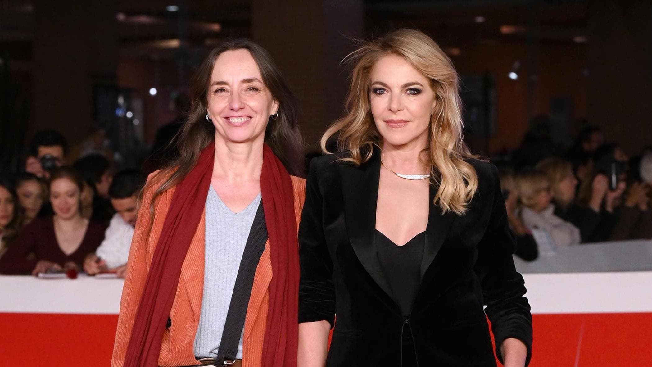 Festa di Roma: attori, registi e maestranze insieme sul red carpet per ...