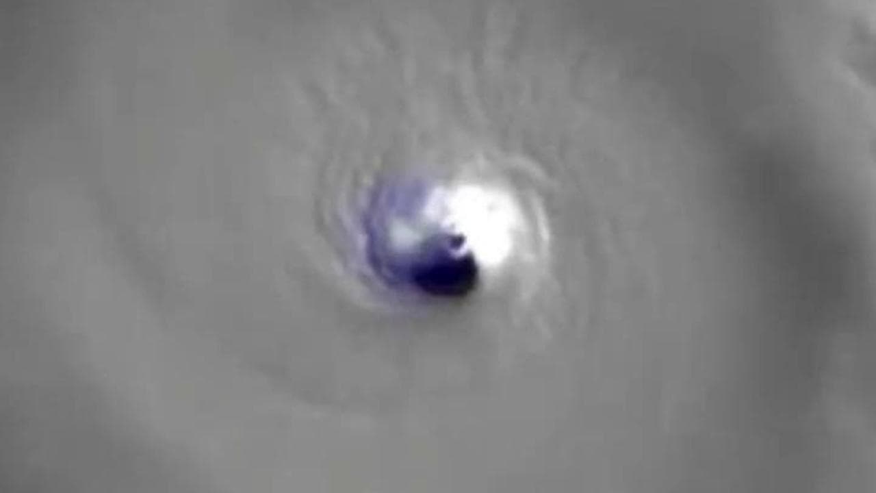 Nell’occhio dell’uragano Melissa sul mar dei Caraibi: le immagini riprese dal satellite