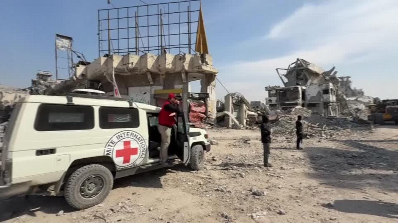 La Croce Rossa entra a Gaza City per cercare i corpi degli ostaggi israeliani