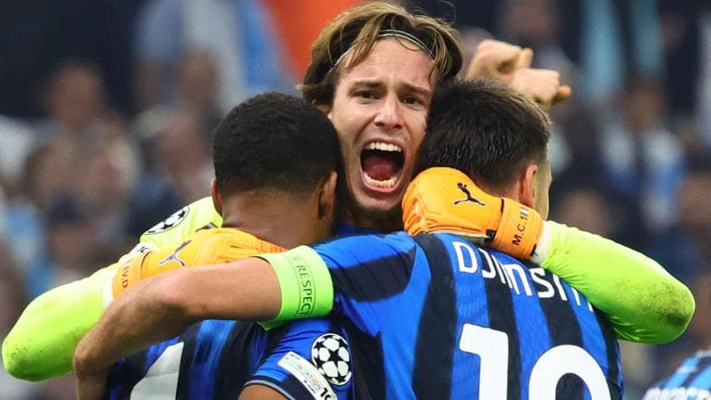 Carnesecchi esulta a fine partita
