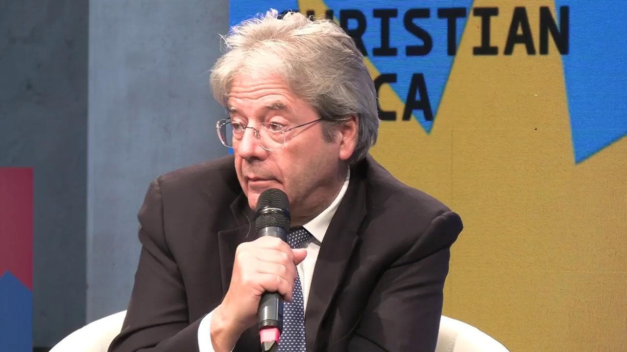 Gentiloni: "Lavorare per alternativa a Meloni. Se pensiamo che ci sia già, good luck"