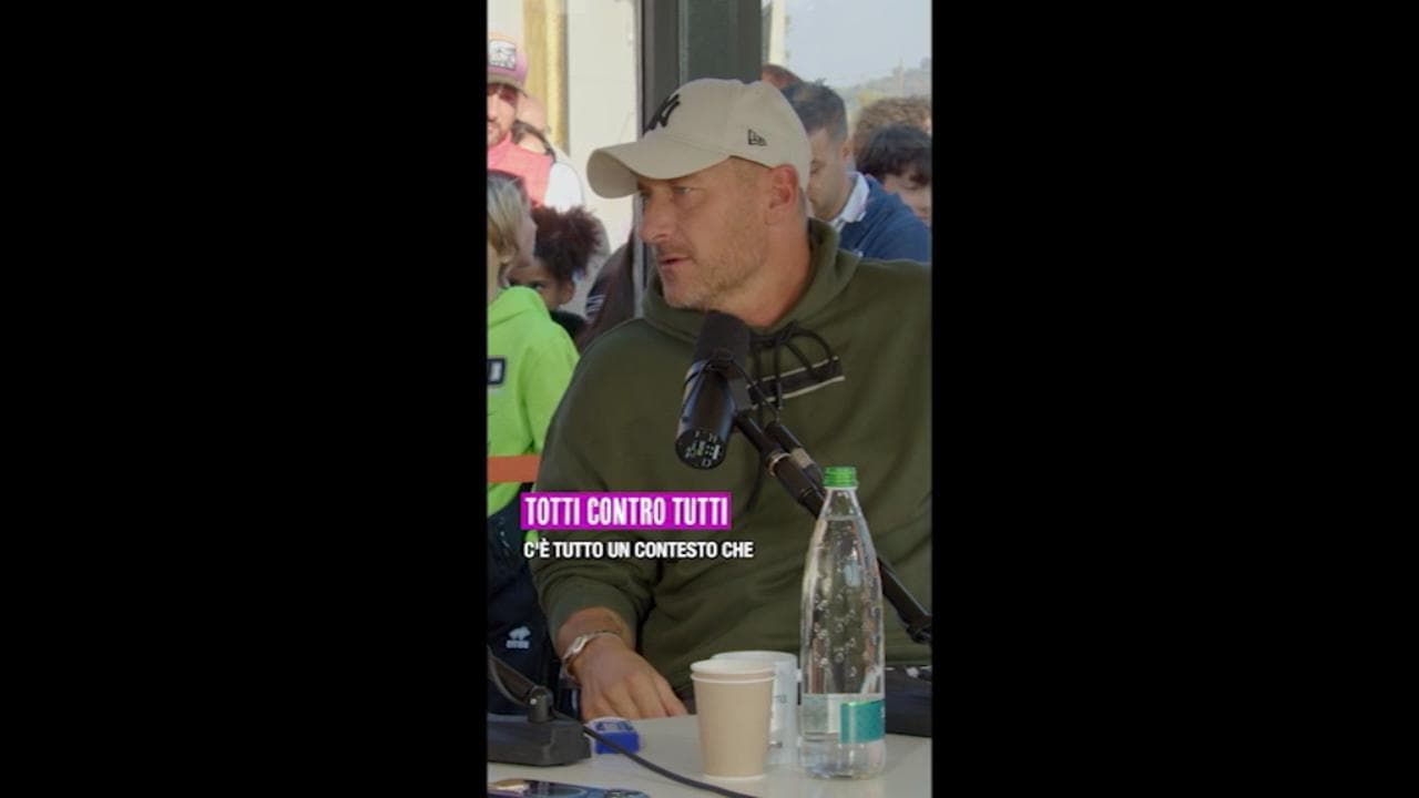 Totti si racconta nel podcast di Cattelan: "A fine carriera mi sembrava di giocare contro tutto"
