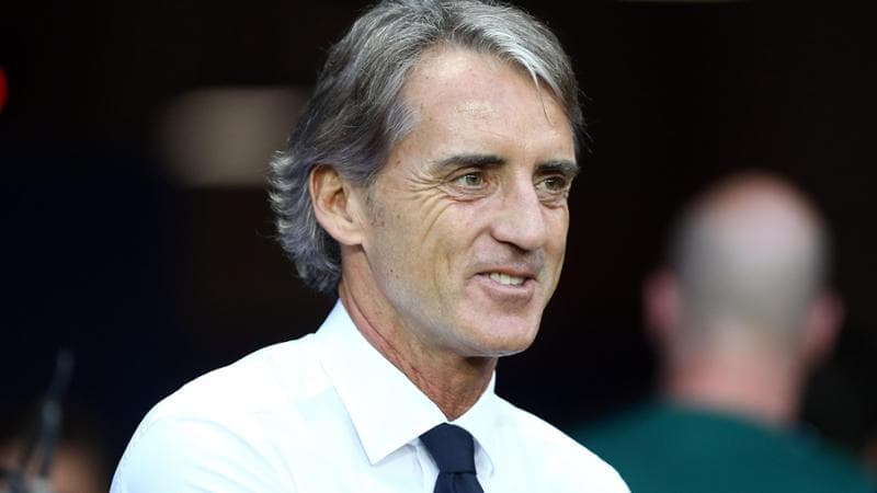 Mancini torna nel Golfo, andrà in Qatar per allenare l’Al Sadd: guadagnerà quasi 5 milioni l’anno