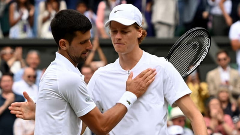 Djokovic: “La vicenda doping seguirà Sinner come una nuvola per tutta la vita”