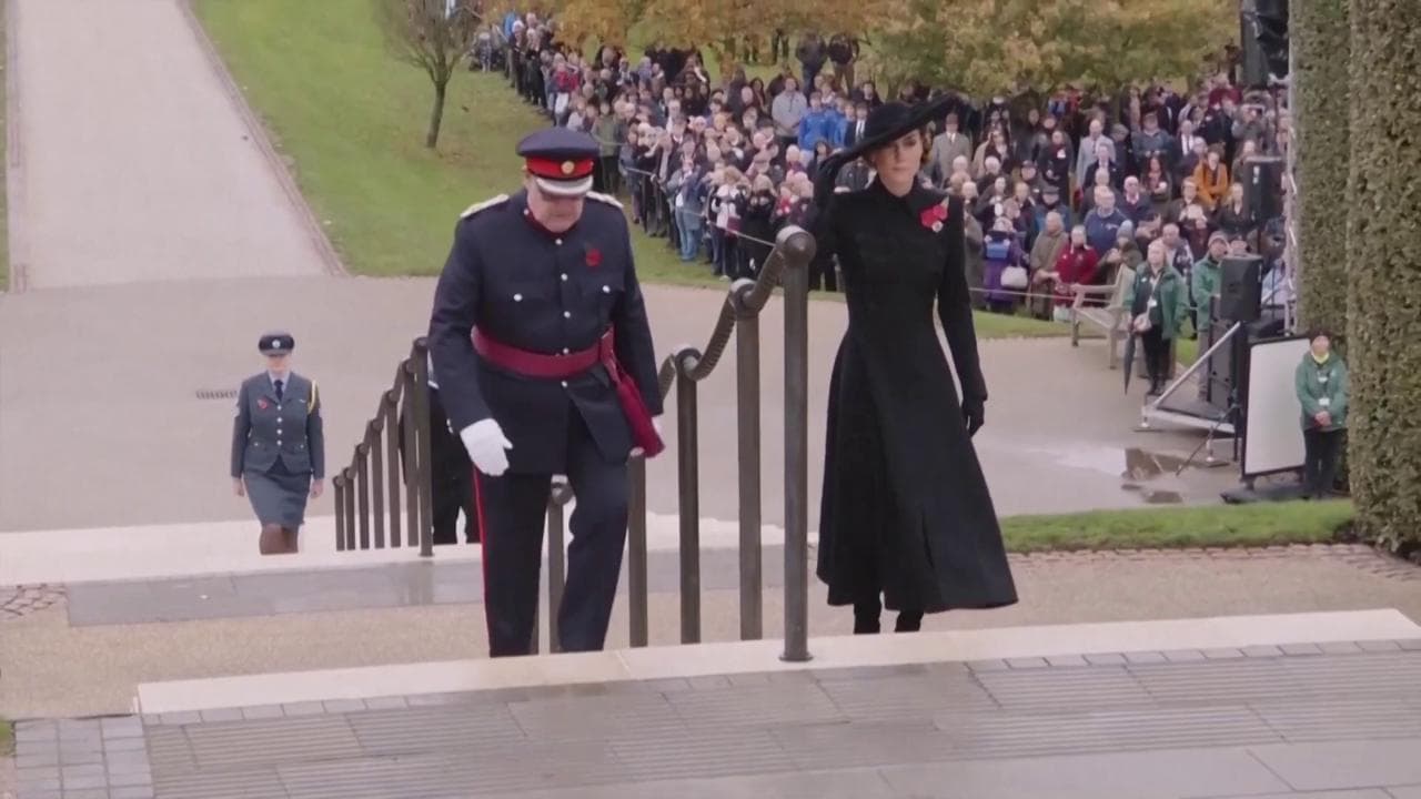 La famiglia reale sceglie la principessa Kate per commemorare la fine della Grande Guerra