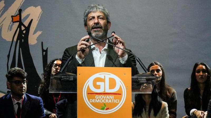 Napoli, 9 novembre: Roberto Fico al congresso nazionale dei giovani democratici
