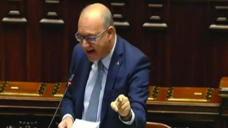 “Usate i femminicidi”: bufera su Valditara. Stupri, intesa Pd-FdI