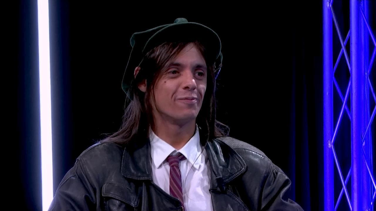 Lucio Corsi con Gino Castaldo: "La musica è sollievo, trasforma i tormenti in meraviglia"