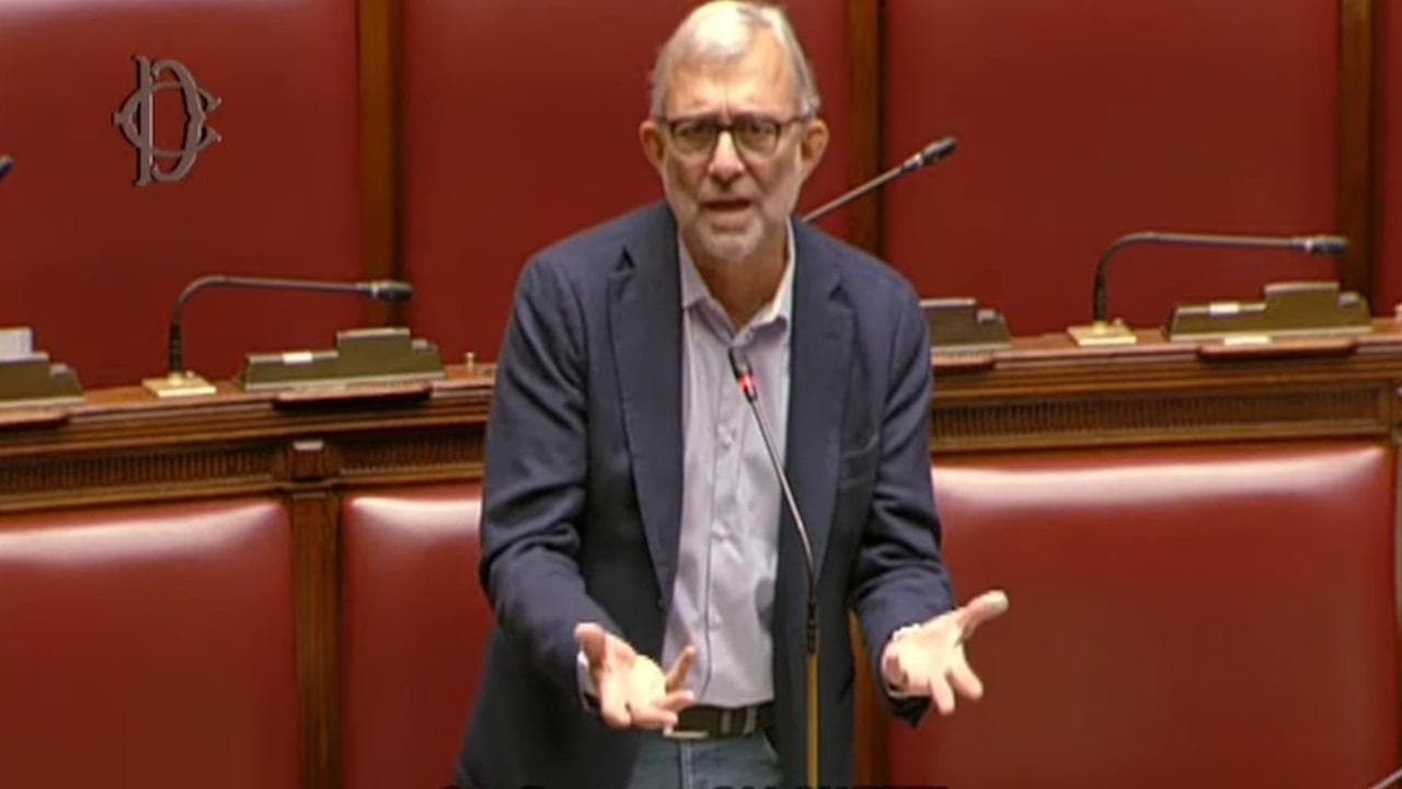Giachetti ironico sul gelato alla Camera: "Ora c'è anche la panna, grande risultato per la nazione"