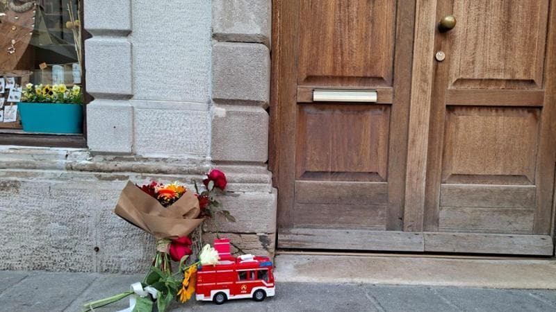Madre sgozza il figlio di 9 anni. “Era uno dei primi incontri da soli”